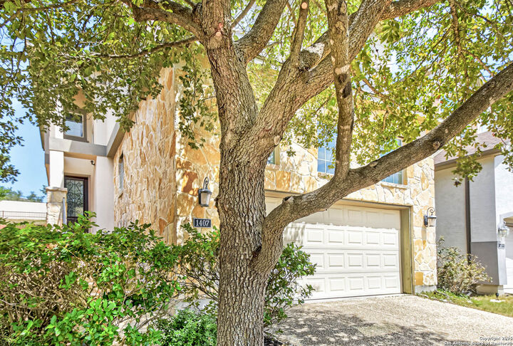 Property Photo: 1407 Nicholas Manor TX 78258