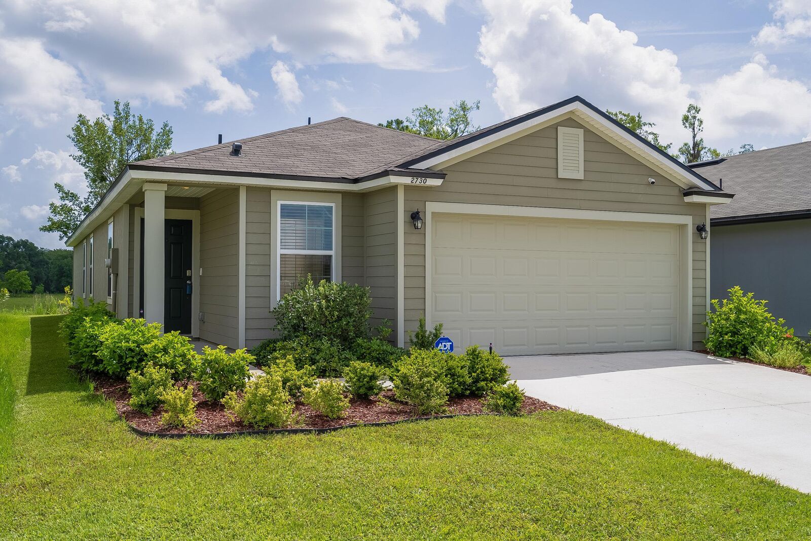 Property Photo: 2730 Oak Stream Dr FL 32043