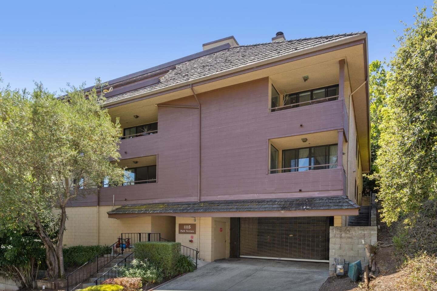 Property Photo:  1115 Continentals Way 203  CA 94002 