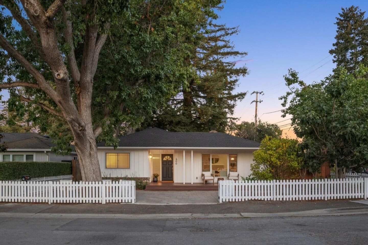 Property Photo:  400 Santa Margarita Avenue  CA 94025 