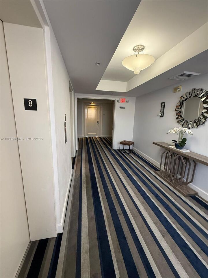 Property Photo: 18800 NE 29th Ave 801 FL 33180