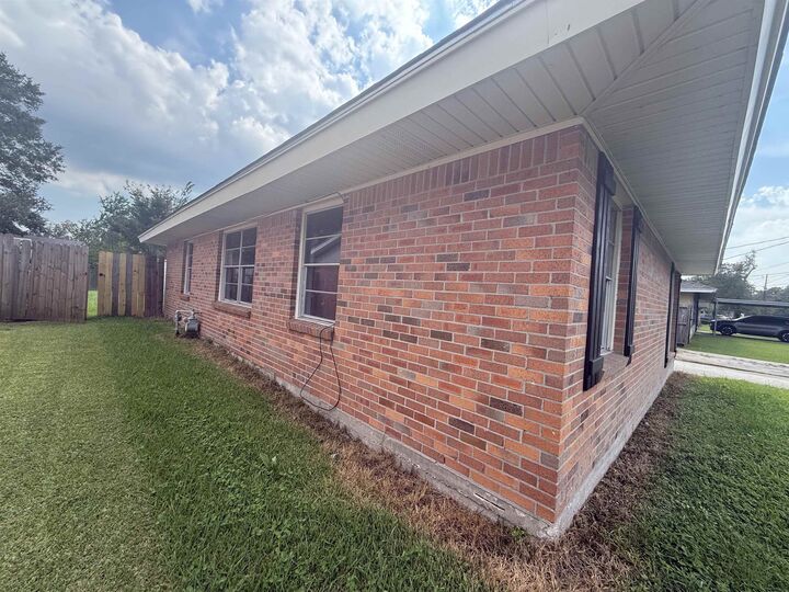 Property Photo:  701 Sherrill Street  TX 77630 
