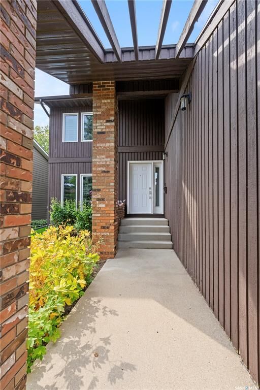 Property Photo: 619 Frobisher Terrace SK S7K 4Z1