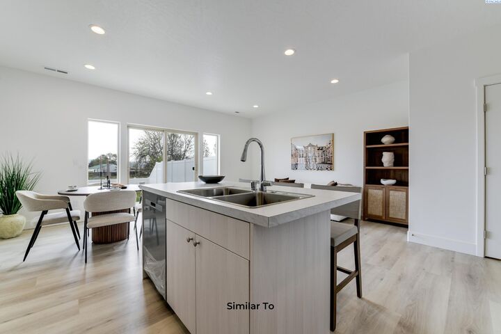 4601 Road 114  Pasco WA 99301 photo