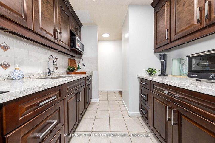 Photo de la propriété: 1950 Kennedy Road 207 ON M1P 4S9