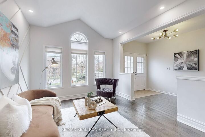 Property Photo: 2355 Woodridge Way ON L6H 6S3