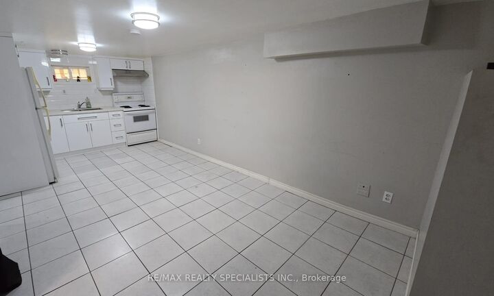 Property Photo: 25 Aloma Crescent Lower ON L6T 2N8