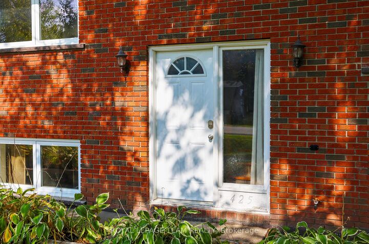 Property Photo:  425 Joseph Street  ON K0G 1J0 