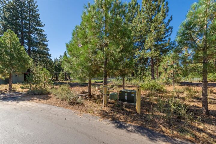 Property Photo: 11312 Wolverine Circle CA 96161