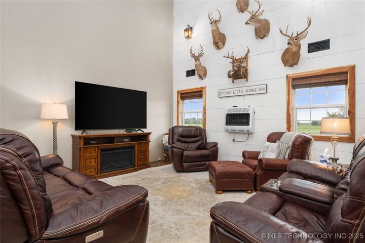 Property Photo: 22606 S 155th Street OK 74470