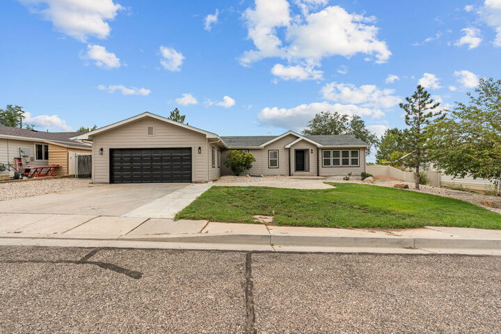 363 N Foothill Dr  Cedar City UT 84720 photo