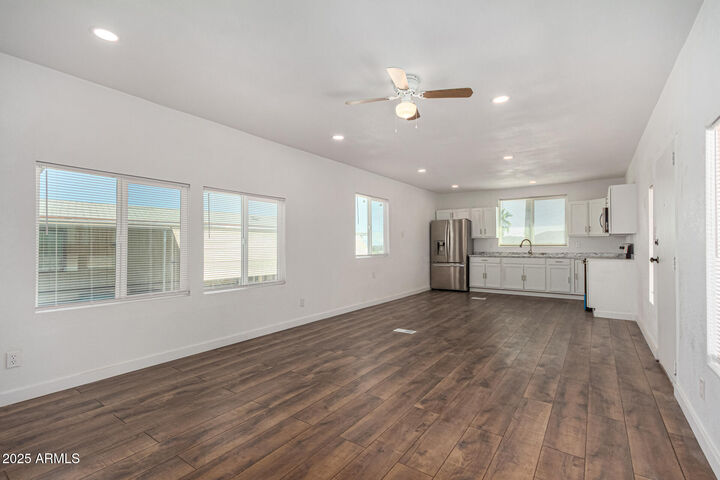 Property Photo: 12814 N 19th Place 19 AZ 85022
