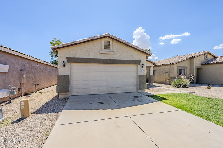 735 E Drifter Place  San Tan Valley AZ 85143 photo