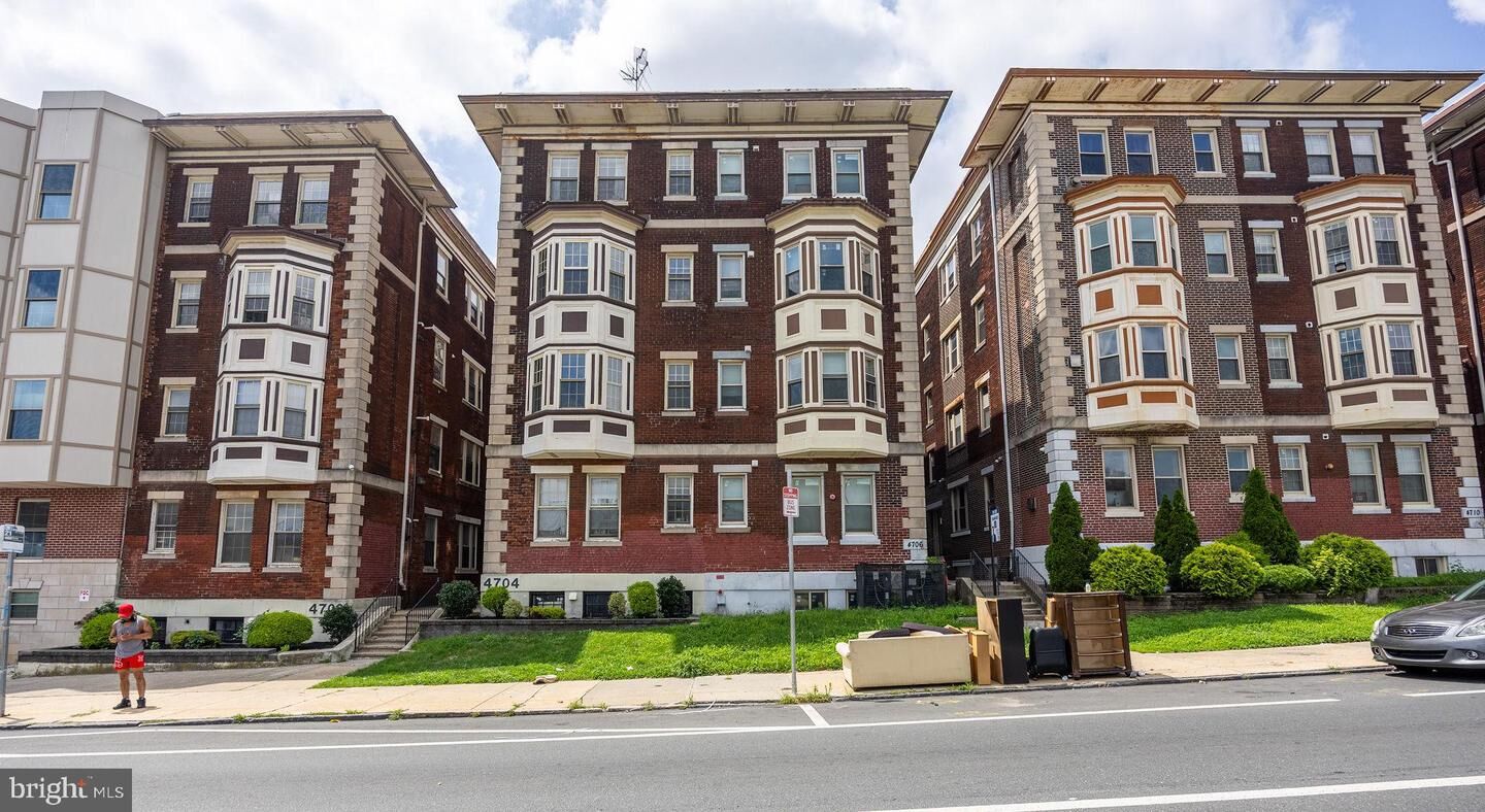 Property Photo:  4706 Chestnut Street 1A  PA 19139 