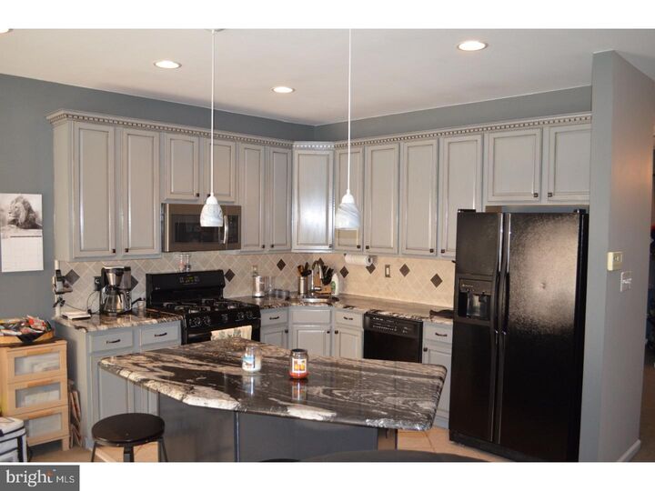 Property Photo:  24 Uxbridge Drive  NJ 08691 