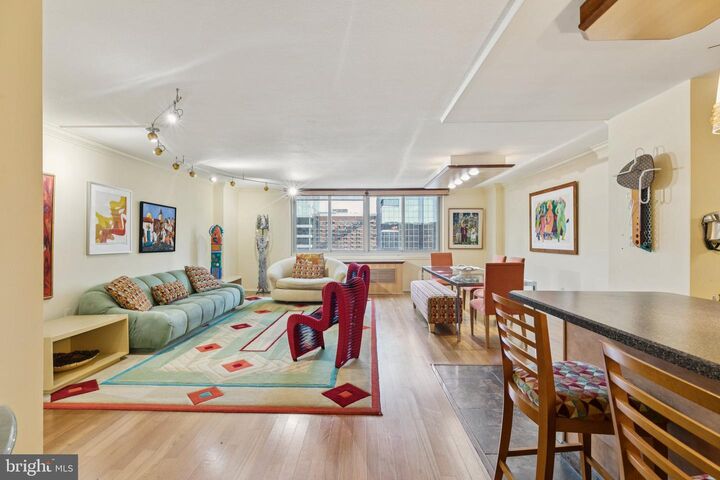 Property Photo:  1919 Chestnut Street 2601  PA 19103 
