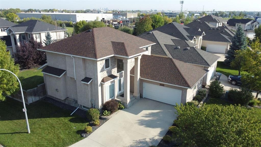 Photo de la propriété:  120 Tangle Ridge Crescent  MB R3Y 1X8 