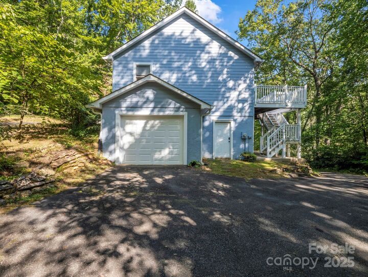 Property Photo:  220 Jones Court  NC 28746 