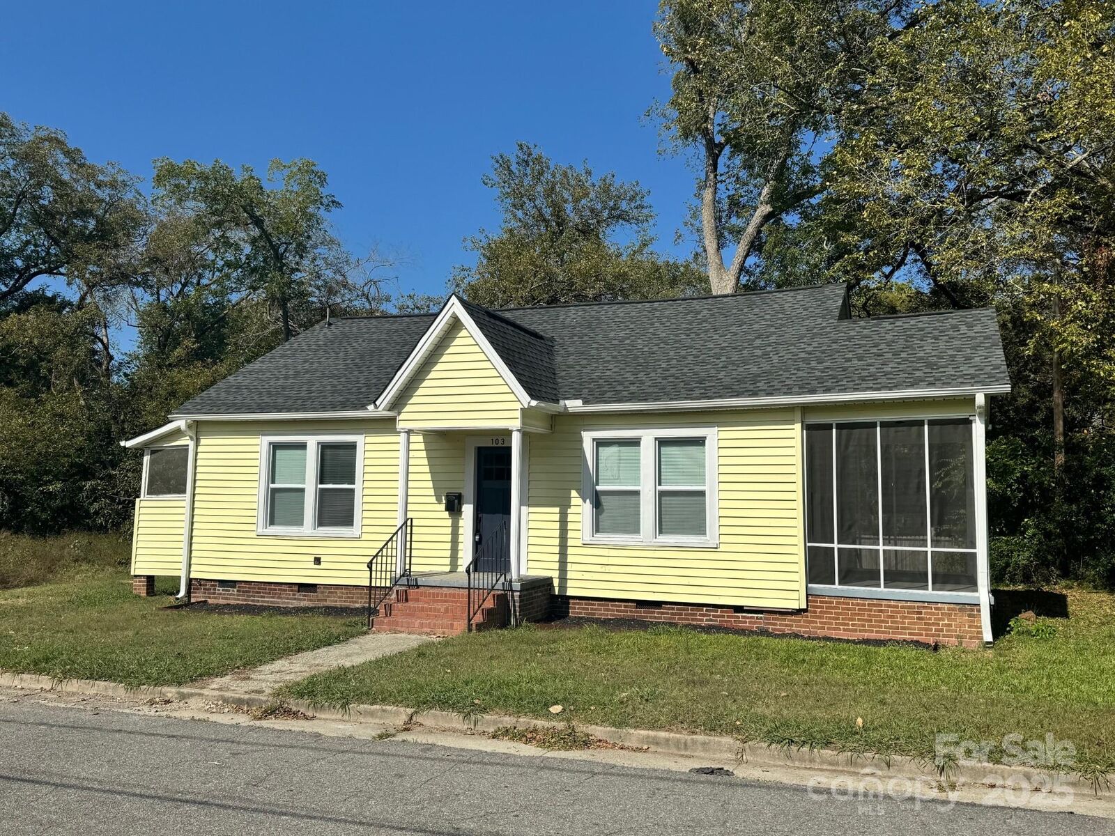 Property Photo: 103 Walker Street SC 29706