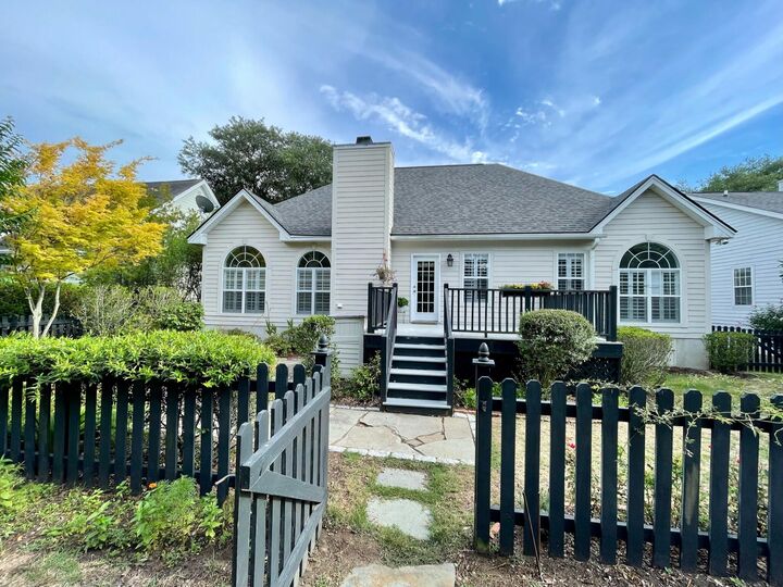 Property Photo: 236 Alexandra Drive SC 29464