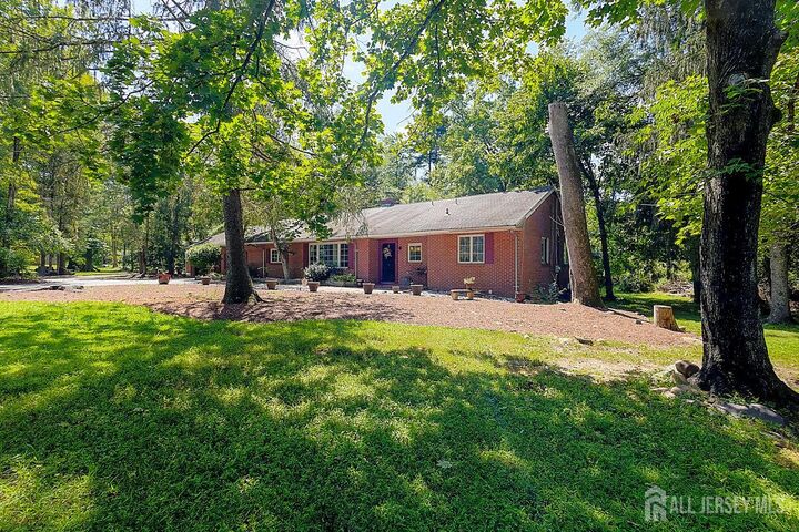 Property Photo:  269 Raymond Road  NJ 08540 