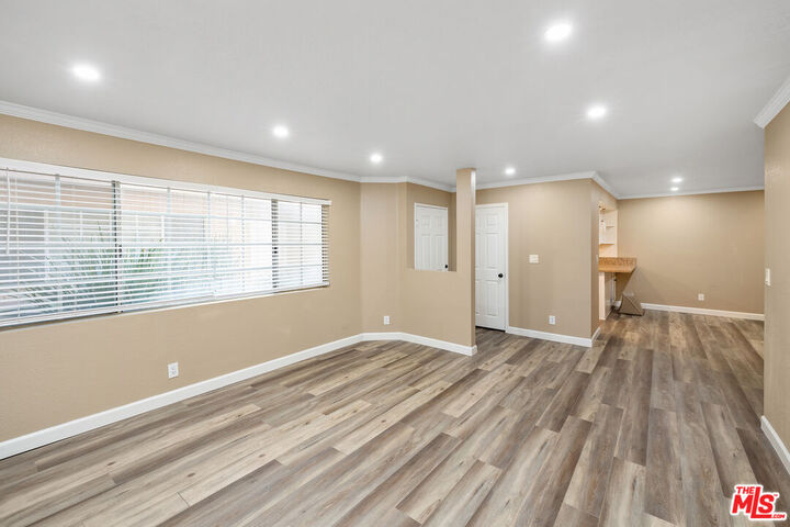 Property Photo:  333 W Alameda Ave  CA 91506 
