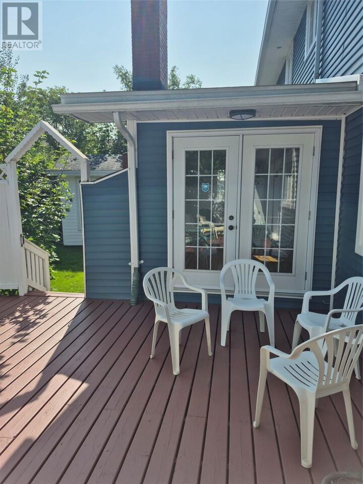 Property Photo:  10 Somerset Place  NL A1B 2G4 