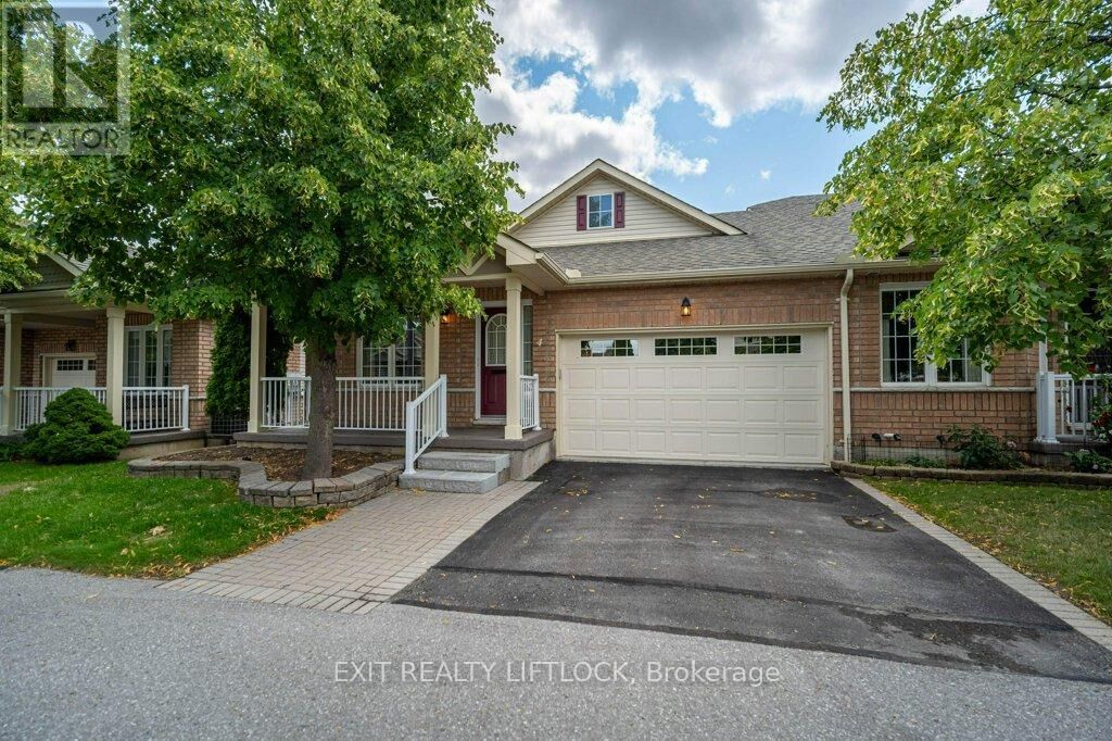Property Photo:  861 Wentworth Street 4  ON K9J 8R7 