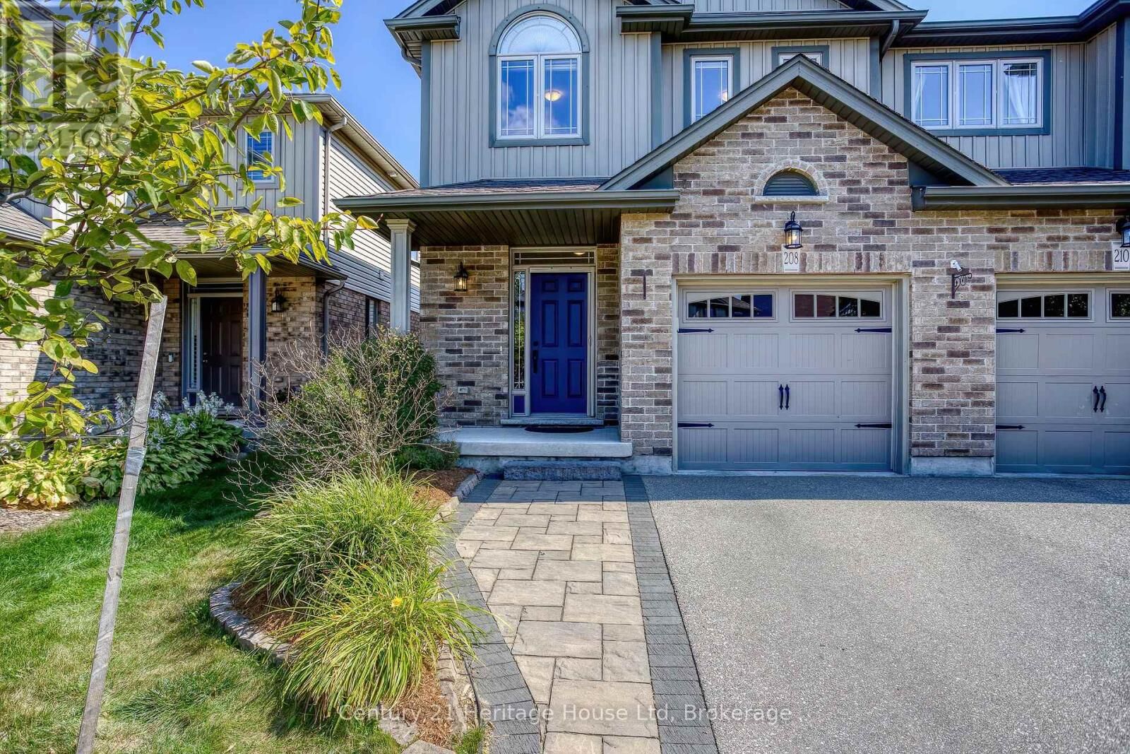 Property Photo:  208 Couling Crescent  ON N1E 0L4 