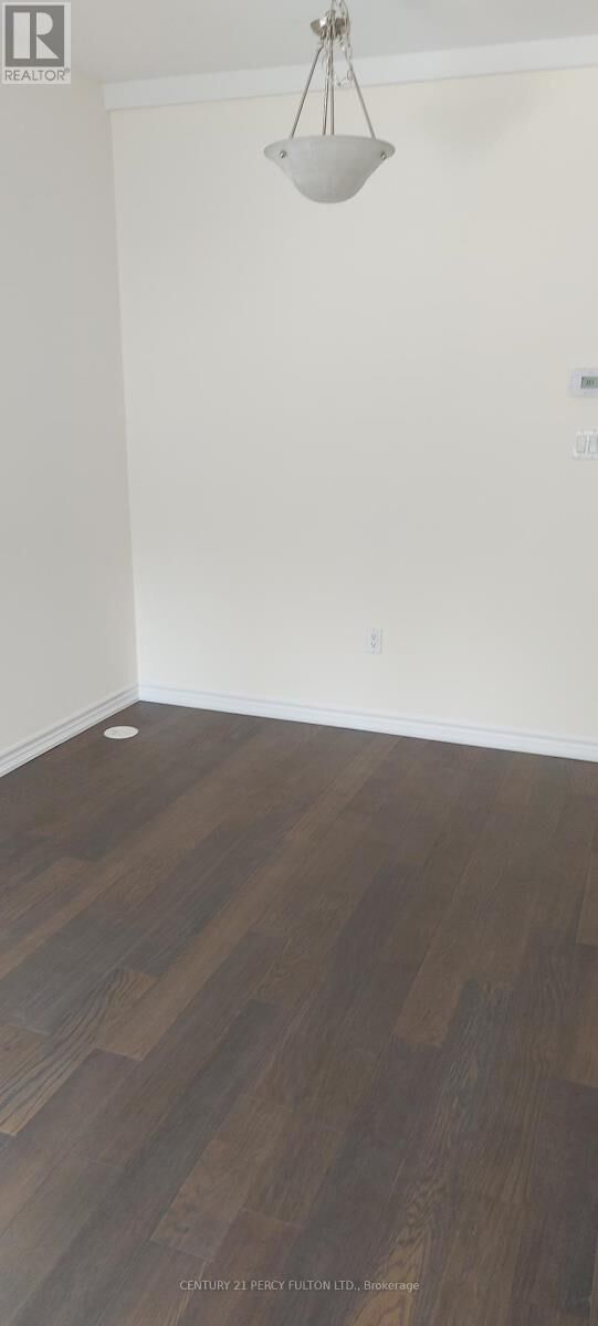 Property Photo:  28 Curlew Drive 48  ON M3A 0A8 