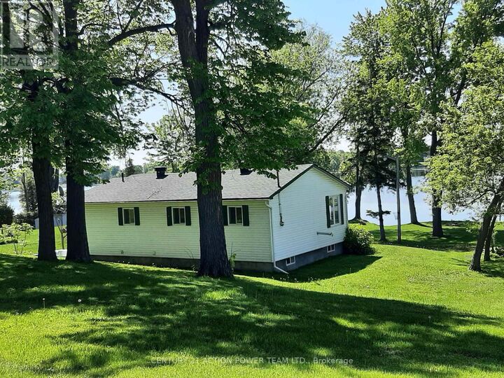 Property Photo:  2839 Domaine Chartrand Road East  ON K0B 1J0 