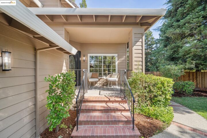 Property Photo:  579 Grimsby Ln  CA 94506 