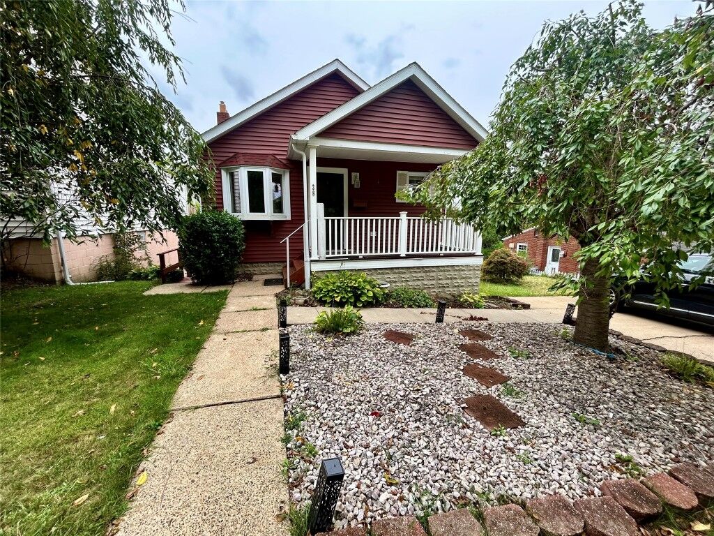 Property Photo:  28 Charlton Street  PA 15205 