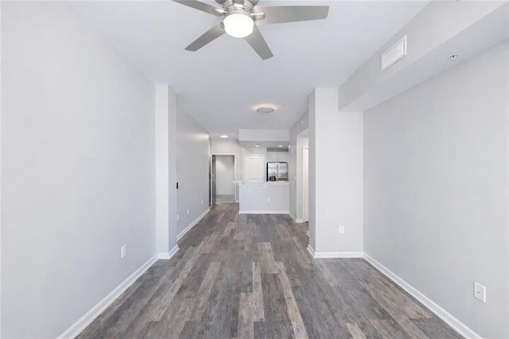 Property Photo: 3040 Peachtree Road NW 613 GA 30305