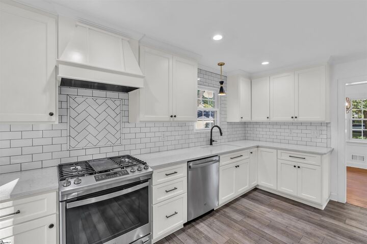 Property Photo:  136 Augusta Court  SC 29605 