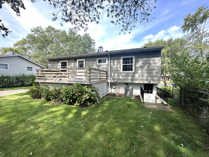 Property Photo: 901 Essex Lane IN 46360