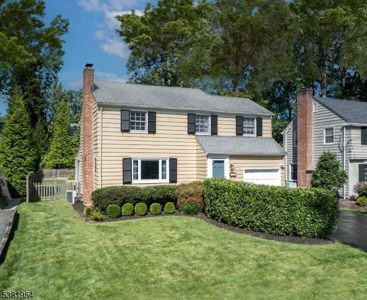 Property Photo:  8 Mercer Ave  NJ 07928 