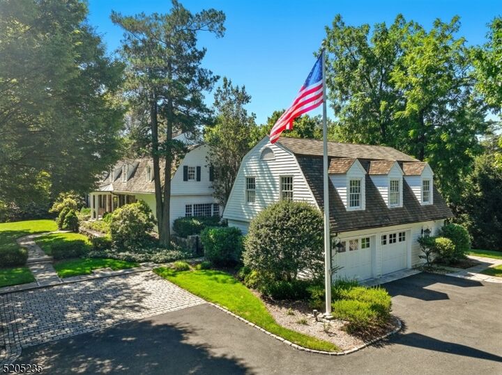 2 Kenilworth Drive  Millburn Twp. NJ 07078 photo
