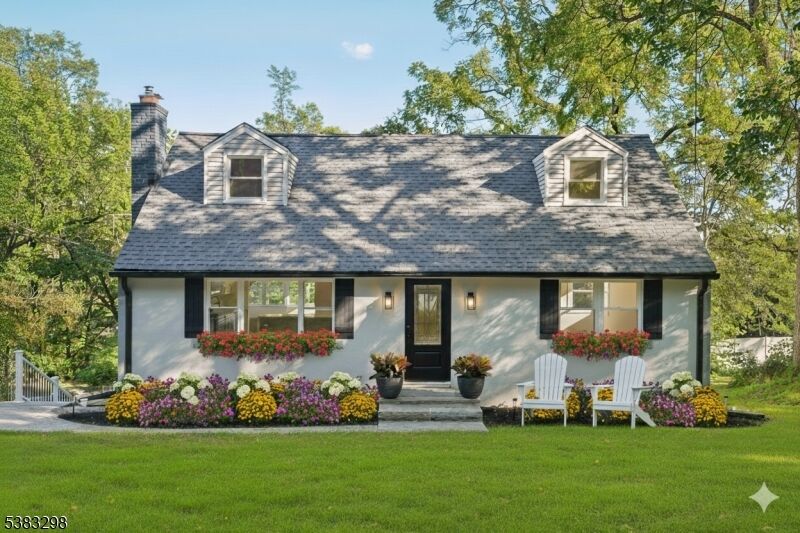 Property Photo: 4 Old Harter Rd NJ 07960