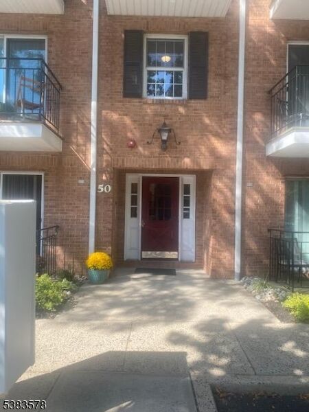 Property Photo:  50 John St 3B  NJ 07003 