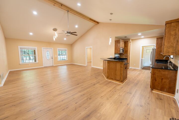 Property Photo:  192 King Andrew Ct.  TX 75480 