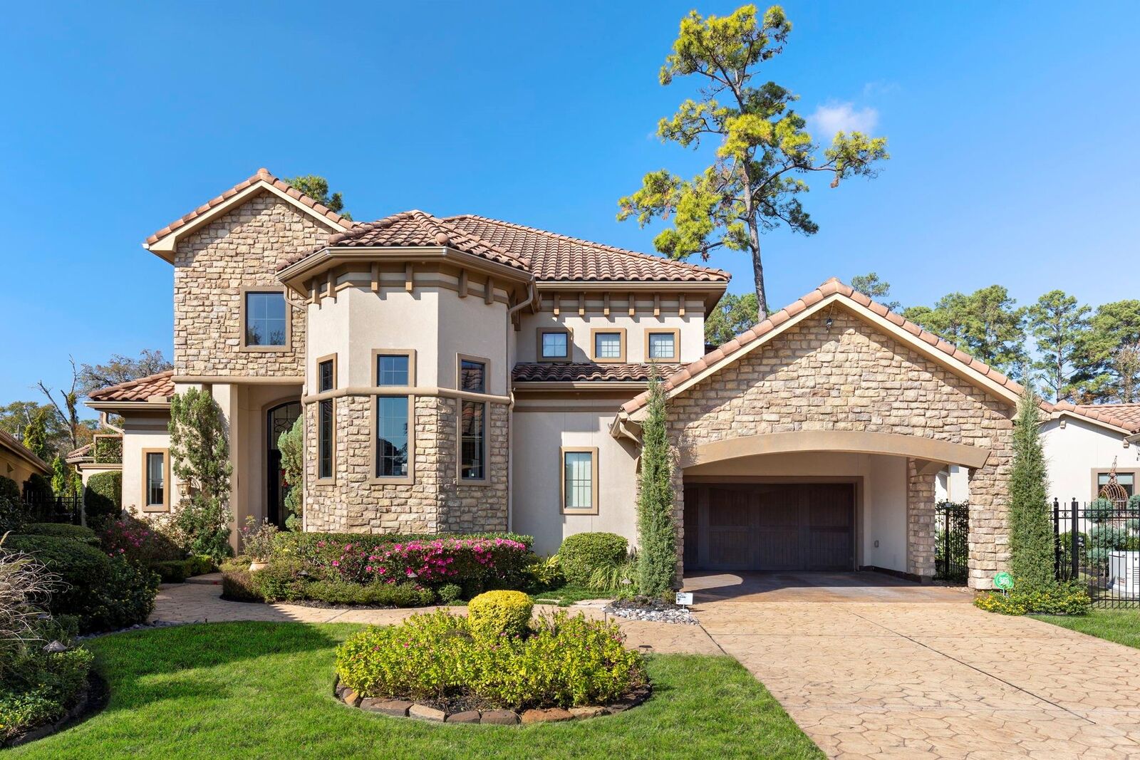 Property Photo: 3034 Serena Vista Way TX 77068