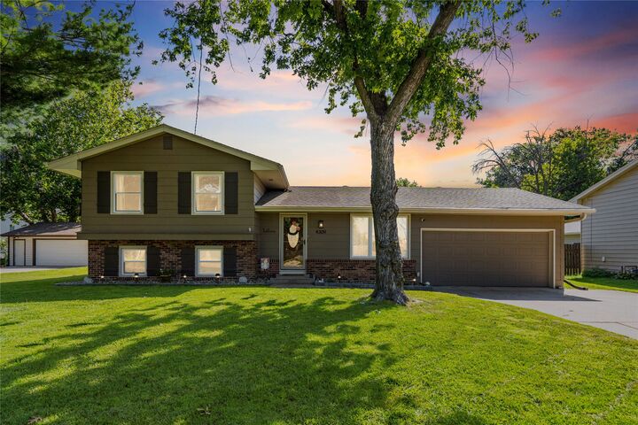 4309 70th Street  Urbandale IA 50322 photo