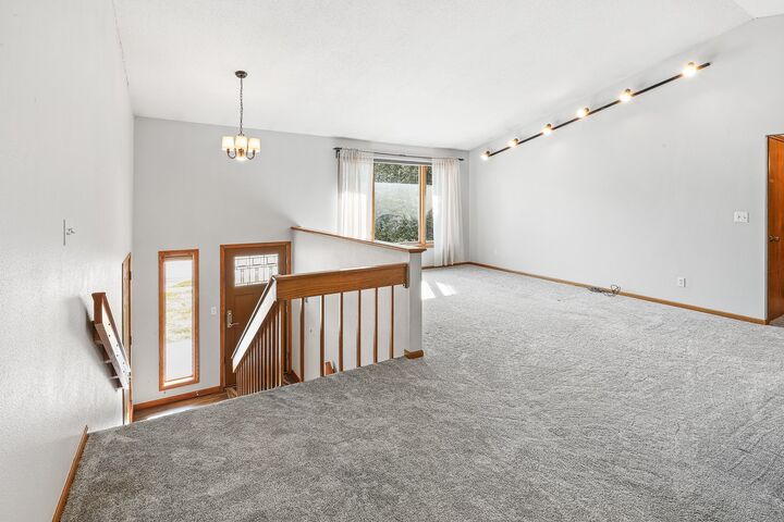 Property Photo:  1303 N Prairie Street  IA 50219 