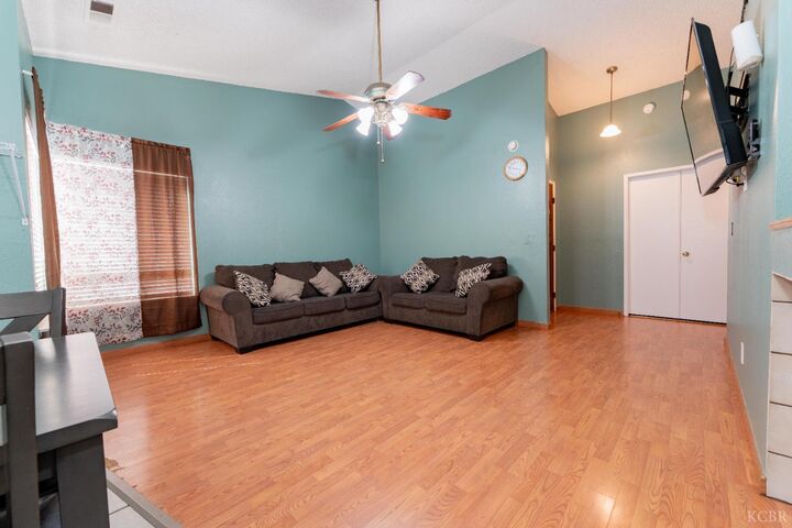 Property Photo:  1818 S Cain Street  CA 93292 