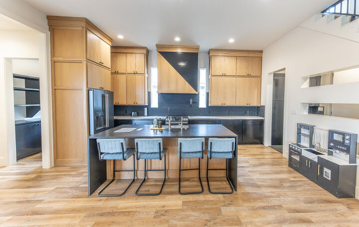Property Photo:  18 Wilshire Boulevard  TX 79416 
