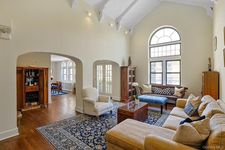 Property Photo:  17 N Chatsworth Avenue 6kl  NY 10538 