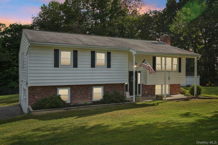 35 Schrempp Lane  Pine Bush NY 12566 photo