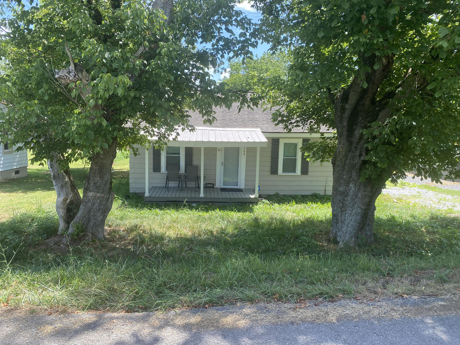 Property Photo:  1323 Goodson Avenue  TN 37814 
