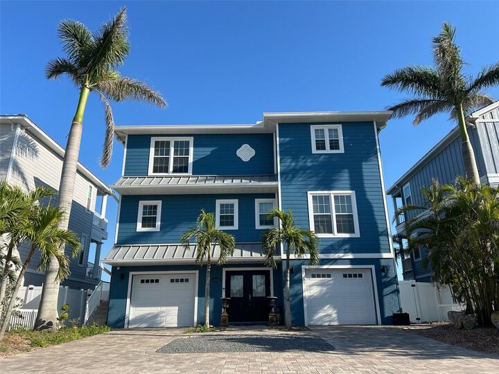 Property Photo:  460 137th Avenue Circle  FL 33708 